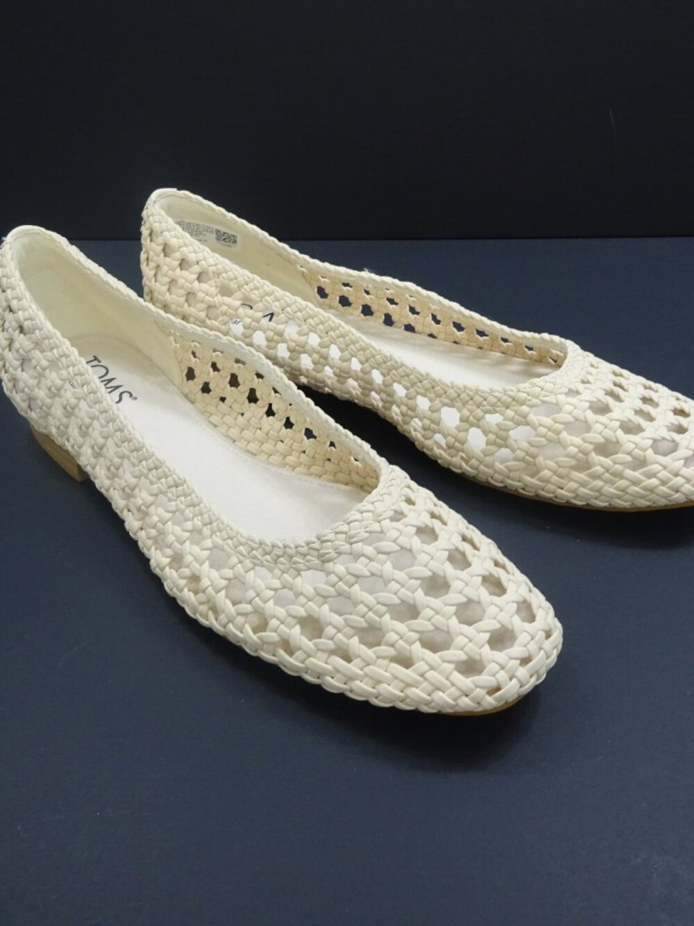 TOMS Ivory Woven Ballet Flats - Size 9.5